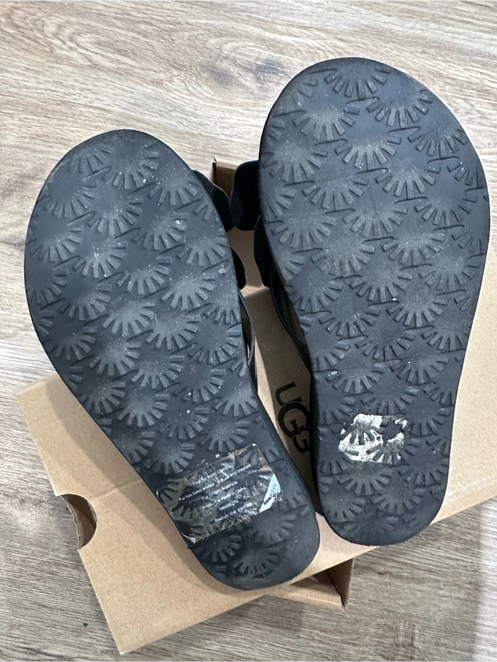 Used Little Girls UGG Black Patent Flip Flops with Light Gray Shearling Pom Pom